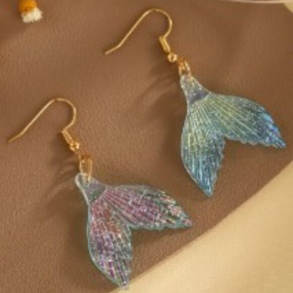 Mermaid Tail Dangle Earrings: Shimmering Acrylic Drops in Soft Pastels - Picture 1 of 8